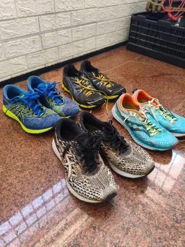 4 pares de tênis pra corrida PRONAÇÃO