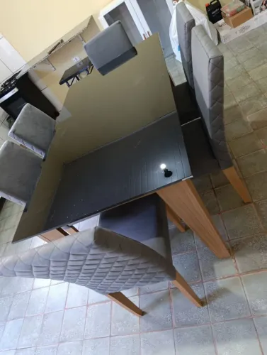 Mesa liz 6 cadeiras com tampão em laka base 4 pes 1,60 por 90 cadeiras em MDFs