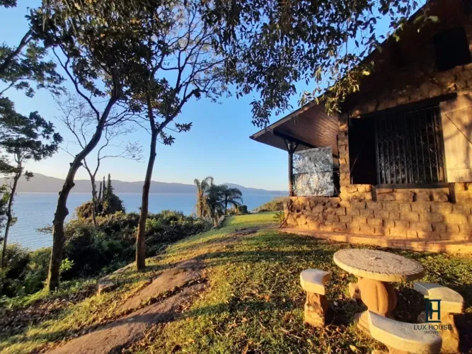 Terreno na Praia do Forte, Florianópolis/SC