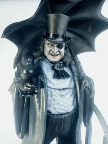 Escultura 3D Pinguim - Batman: O Retorno | 30 cm