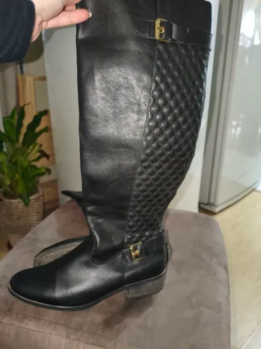 Vendo bota via Marte número 36 cano alto 