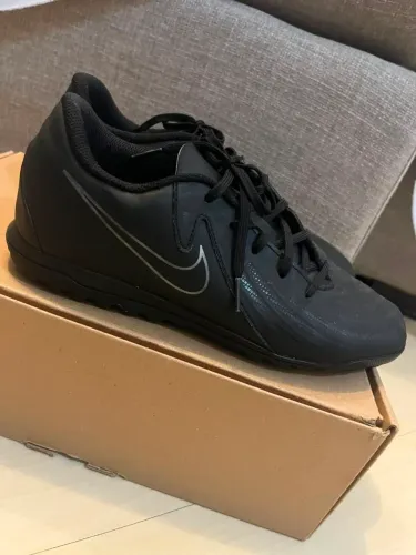 Chuteira Nike Phantom GX II Society - USADA<br>Tam<br>R$ 120,00