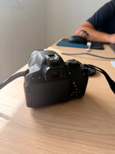 Câmera cânon rebel t5i