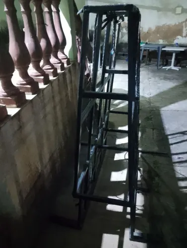 Vendo cavalete para transporte de vidro para caminhonete.