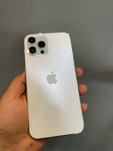 iPhone 12 Pro Max branco