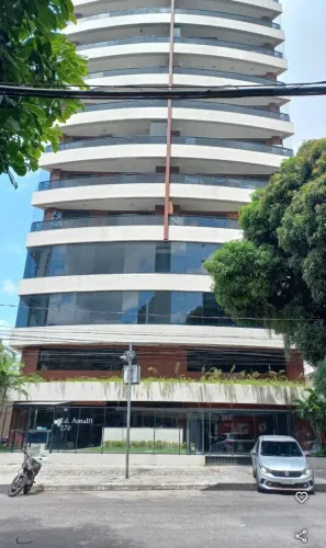 Apartamento 3 suítes em Batista Campos, Ed. Amalfi, andar alto, nascente, 6.500 com txs.