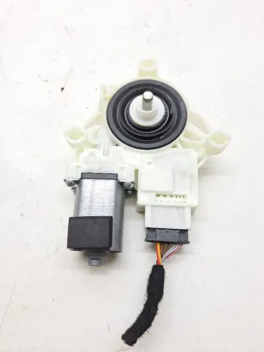 Motor Máquina Dianteiro Direito Bmw 320i 2.0 2020 8495866