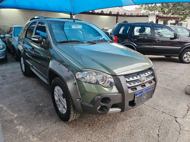 Fiat Palio Weekend Adventure Locker 1.8 Flex 2011