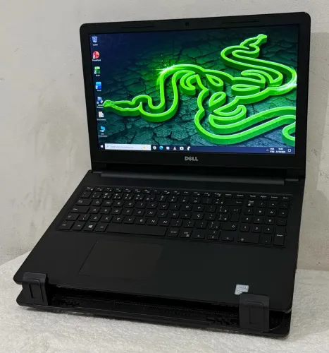 Notebook Dell i7 da 7 Geração com 8GB DDr4 e SSD 240GB, Tela 15.6 Antireflexiva