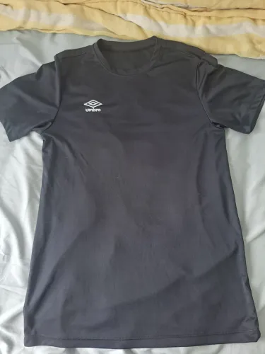 Camiseta Umbro Original Preta Tamanho P - Ótimo Estado
