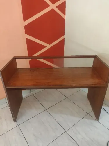 Escrivaninha de Madeira Maciça com Laterais e Vidro - Mesa para Computador