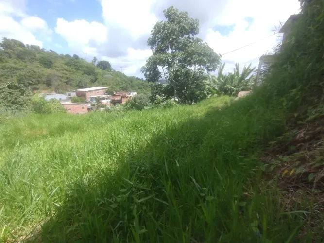 Troco terreno em moto (alta cc)