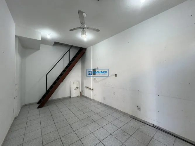 Loja comercial usada em Jardim Camburi Vitória R$: 370.000,00 REF: 123468