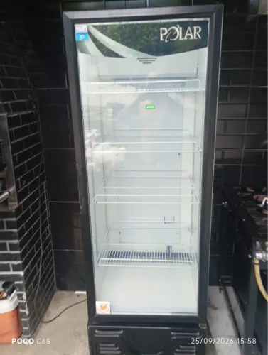 Freezer expositor Polar,comprado novo.