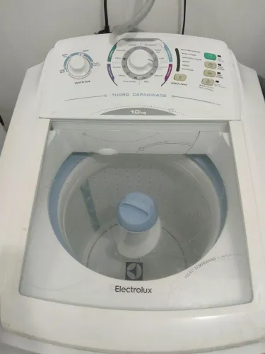 Máquina de lavar Electrolux 10kg