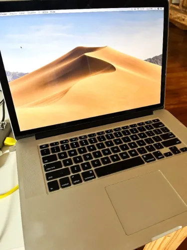 MacBook Pro Retina 15" i7 16GB RAM SSD 1TB - Excelente Estado