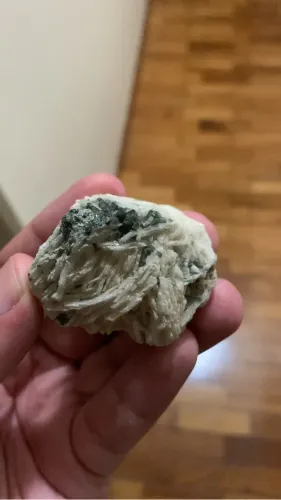Turmalina Verde na Albita