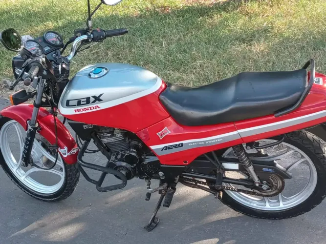 Honda CBX 150 moto pra pessoa exigente 