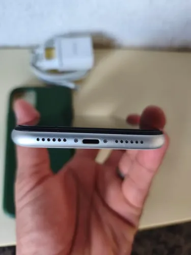IPHONE 11 64GB