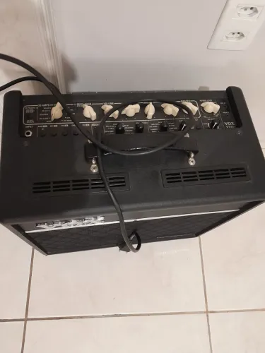 Amplificador vox vt40 +