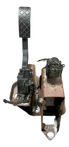 Pedal Freio Acelerador Volkswagen Fox 2004