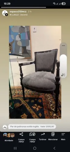 Par de poltronas em estilo inglês 