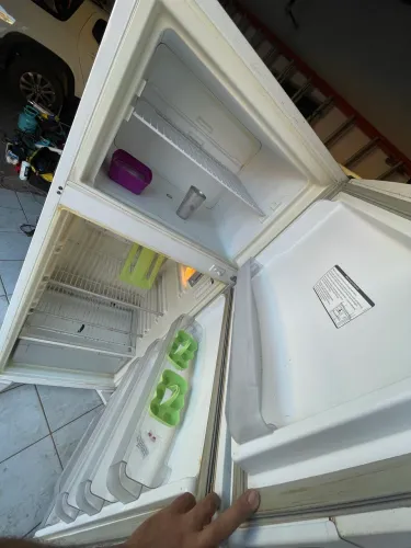 Vendo geladeira