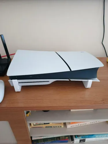 PS5 (Playstation 5) semi-novo 1 TB c/ dois jogos e caixa original