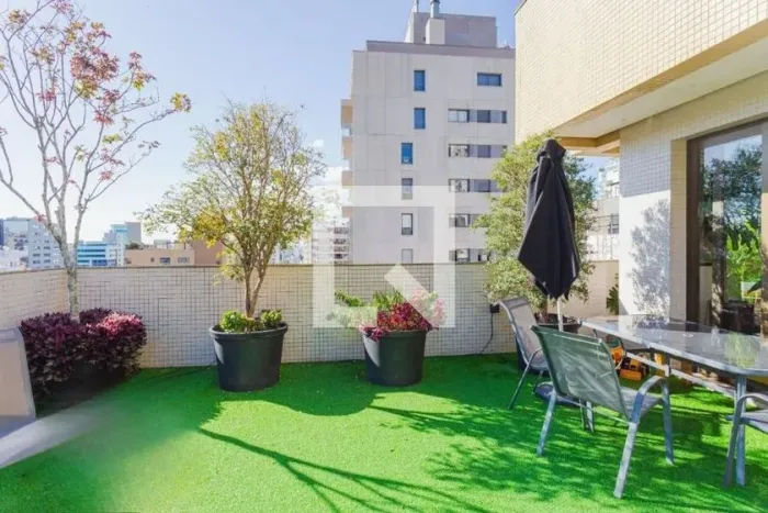 Apartamento à Venda - Rio Branco, 2 Quartos, 185 m2