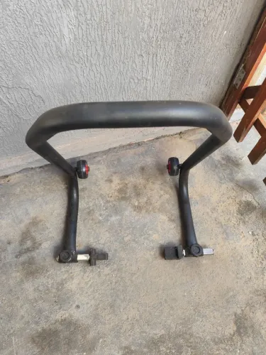 Vendo acessórios universais (usados na vulcan 900)