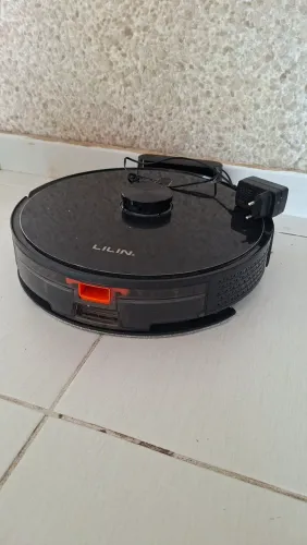 Robô aspirador Lilin pouco uso completo funcionando perfeitamente