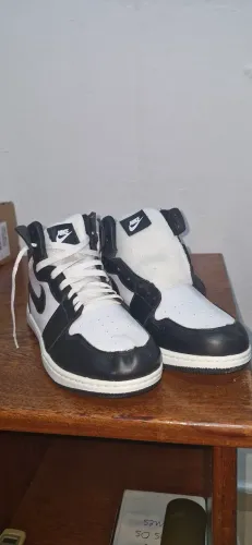 Tênis Nike Jordan 1
