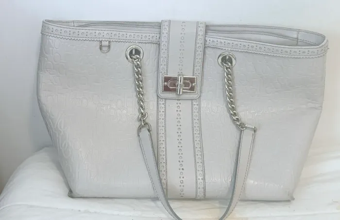 Bolsa Victor Hugo original - couro croco branco . Excelente estado ! 