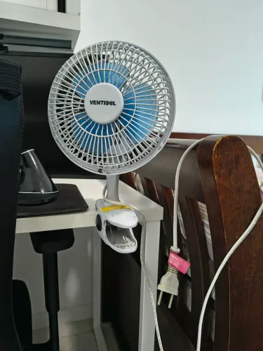 Mini ventilador com grampo com ajuste de direção e angulo