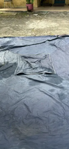Vendo lona para barraca 3x3 em bom estado para uso. Retirada em Campo Grande