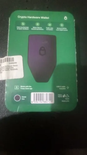 Trezor Safe 5  hardware zero