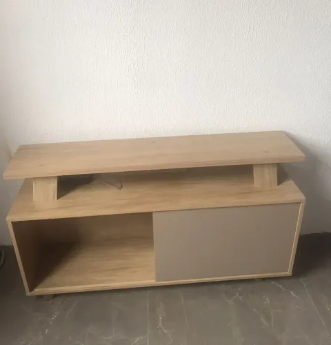 Reck cabe uma tv de até 50 polegadas