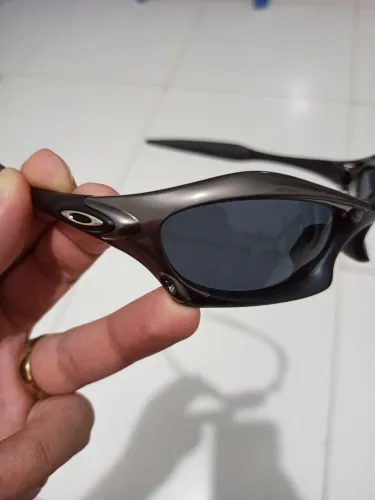 Óculos Oakley novo. 1°Linha