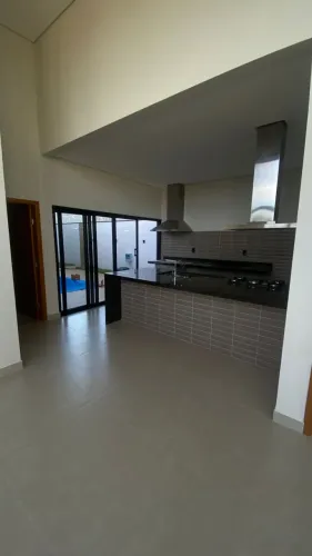 Casa nova / venda - 3 quartos sendo 1 suíte com piscina / Bairro Jardim Santana em Agudos
