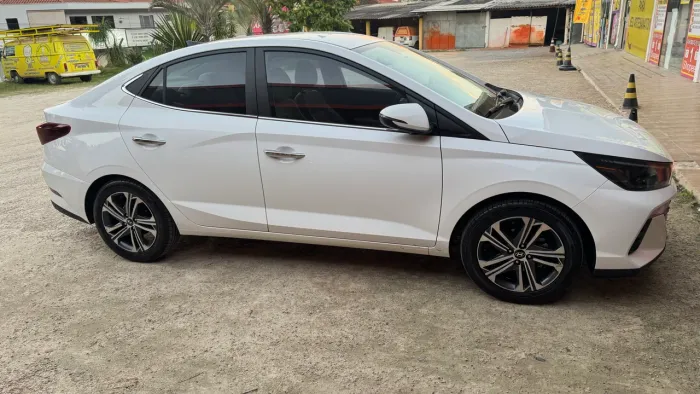 Hyundai HB20S Platinum Plus 1.0 TB Flex 12V AUT 2023