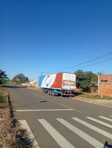 Carreta bau