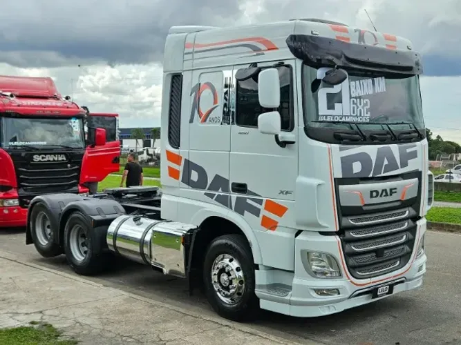 DAF XF 480 6x2 Ano 2021 Euro 5 Automático Ar Condicionado Tanque em alumínio  Geladeira