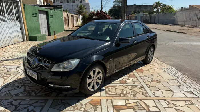 Mercedes-Benz C-180 CGI Classic 1.8 16V 156cv Aut. 2012