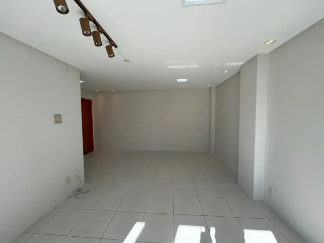 SALA COMERCIAL NO BAIRRO SÃO VICENTE