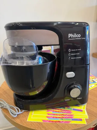 Batedeira Planetária Philco PHP500 Turbo preta de 700W