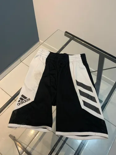 Bermuda de treino Adidas - Tamanho P