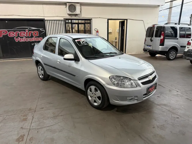 Chevrolet Prisma Sed. Maxx/ LT 1.4 8V Econof. 4P 2012