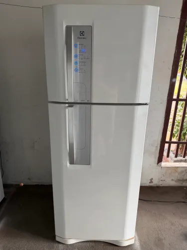 Geladeira Electrolux frost free 427 litros