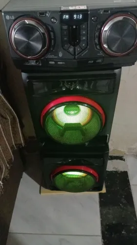 Estou vendendo um Som LG XBOOM RMS 950W