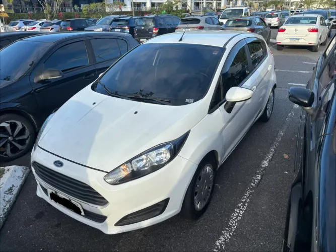 Ford Fiesta 1.5 16V Flex Mec. 5P 2015